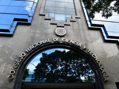 Conahcyt otorgó a Laboratorios Collins 50 mdp para investigación y desarrollo