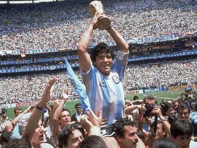 Diego Maradona podría tener su estatua en el aeropuerto de Ezeiza