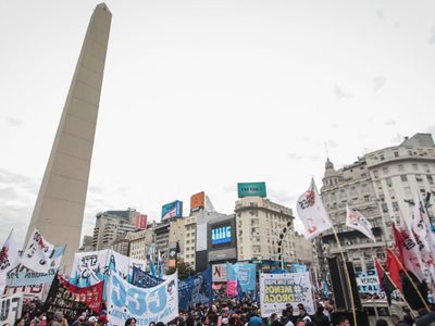 8M: la izquierda reclamó por una remuneración más justa para el servicio doméstico