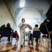 Italia declara un nuevo récord diario de contagios con casi 220 mil nuevos casos en las últimas 24 horas