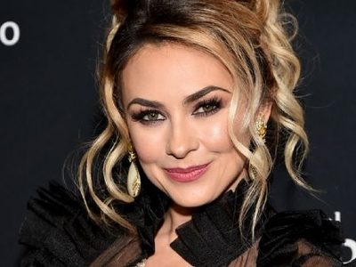 ¡WOW! Aracely Arámbula disfrutando el sol es lo mejor que verás hoy. ¡Qué diosa!