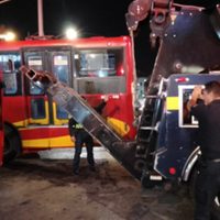 Chocan dos unidades del Metrobús; reportan 20 personas heridas