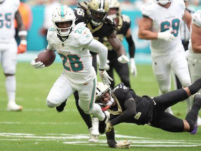 Los Dolphins superan 21-17 a los Saints y consiguen su tercera victoria consecutiva