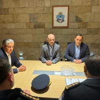 Jefes policiales dieron un informe al gobernador de la búsqueda de Luciana