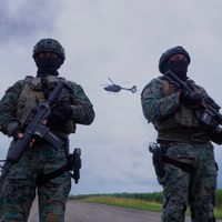 Petro revela que hay 27 cuerpos calcinados por bombardeos en la frontera con Ecuador