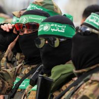 Hamas depuso su actitud y confirmó que seguirá liberando rehenes bajo el acuerdo con Israel