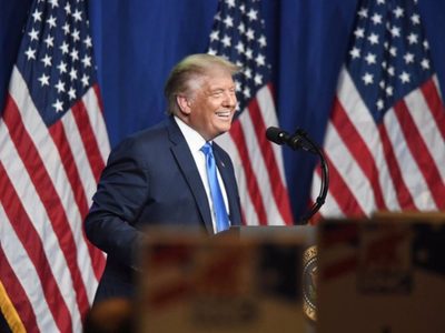Trump firma las órdenes ejecutivas para imponer aranceles a México, Canadá y China