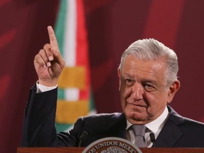 AMLO entregó carta a Biden para interceder por Assange y ofreció al periodista asilo en México
