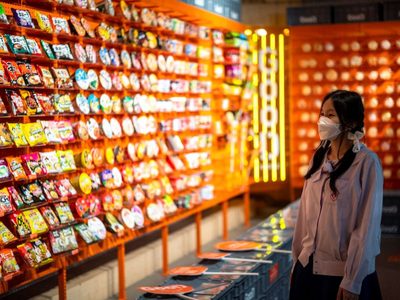 Tailandia amenaza con multas y prisión a los productores de fideos instantáneos si suben los precios