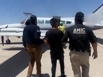 Entregan desde Sonora a presunto feminicida de Paola Bañuelos en Baja Calfornia (Video)
