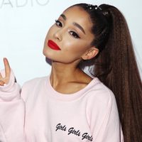 ¡Un mar de lágrimas! Ariana Grande está desconsolada por un ¿nuevo rompimiento?