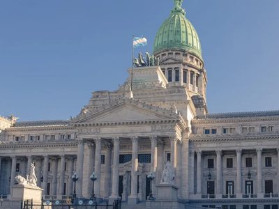 Qué era el paquete sospechoso que fue hallado cerca del Congreso