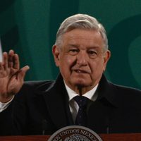 Se importará gas en buque y se reactivarán plantas de combustóleo y carbón: AMLO