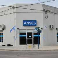 ANSES: quiénes cobran hoy sus jubilaciones, pensiones, asignaciones y el IFE de $10.000