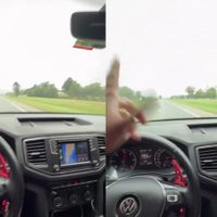 Manejaba a casi 200 km/h, lo subió a redes y fue identificado: será inhabilitado