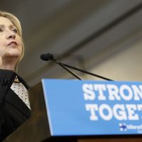 Hillary Clinton vaticina recesión si gana Trump