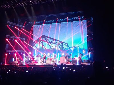 División Minúscula: triunfo acústico más allá de "Fronteras"