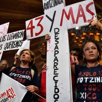 Padres de los 43 peregrinan a la Basílica