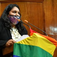 Detienen por segunda ocasión en cuatro meses a la activista Kenia Hernández