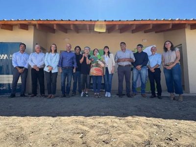 La provincia entregó cuatro viviendas en Zapala financiadas por el IPVU-ADUS