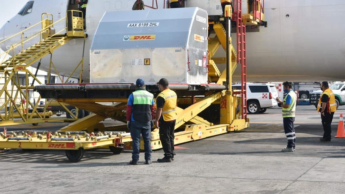 La llegada hoy de vacunas de Pfizer a la CDMX