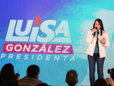 La correísta González y el empresario Noboa pasan a segunda vuelta presidencial en Ecuador