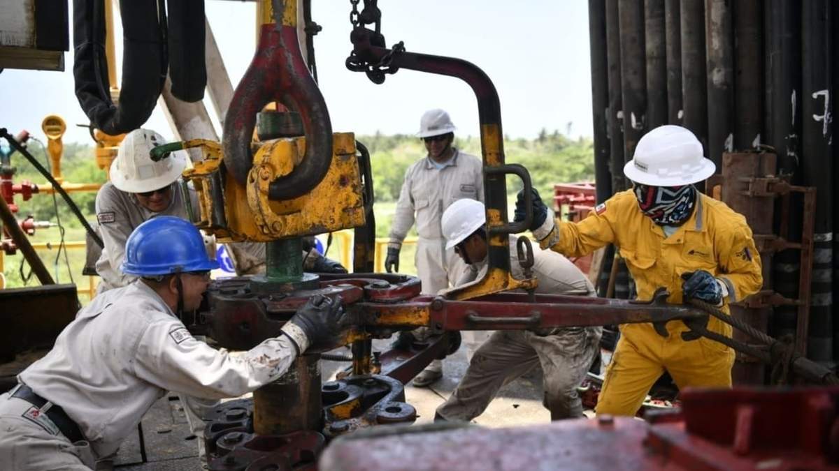 Informes de mega derrame en Ek Balam son imprecisos; Pemex confirma su total resolución