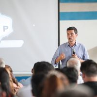 Koopmann anunció líneas de crédito para la ampliación de viviendas en la provincia