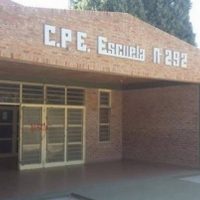 Se hizo pasar por padre y robó a dos docentes