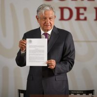 AMLO firma decreto para poner fin a la condonación de impuestos