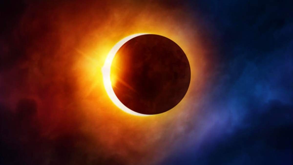 Eclipse solar total. Fuente: (Twitter)