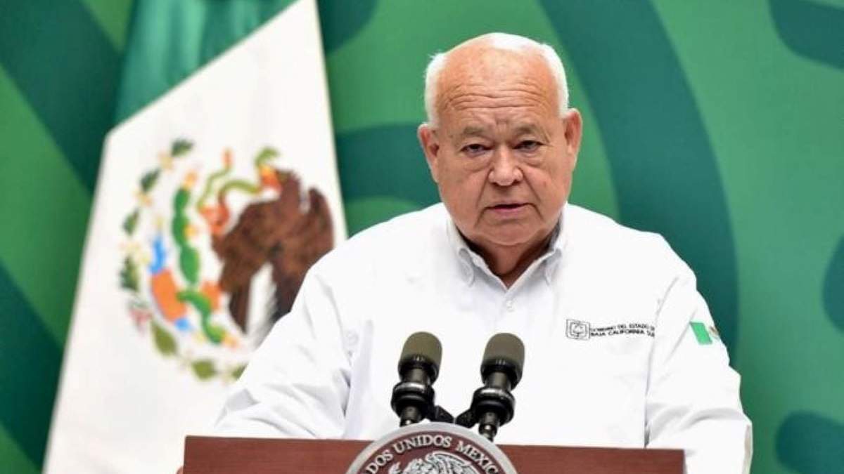 El gobernador de Baja California Sur en la conferencia matutina del 28 de octubre de 2022