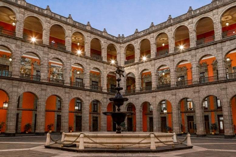 Palacio Nacional. Contradicciones