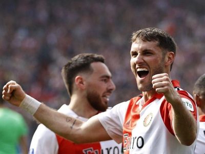 Santiago Giménez es campeón de la Eredivisie con el Feyenoord