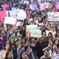 #NiUnaMenos, #VivasNosQueremos, corean miles en la marcha contra el secuestro y el feminicio (Videos)