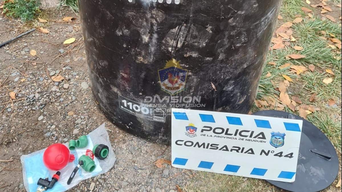 Tanque de agua robado. Fuente: (Policía de Neuquén).