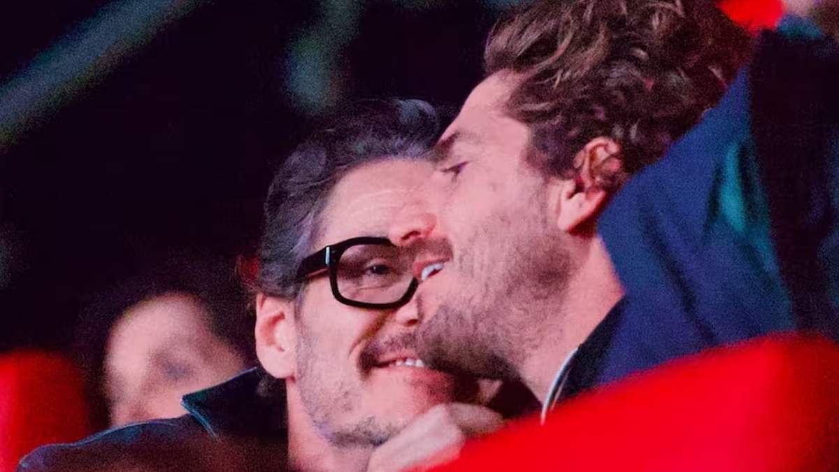 Pedro Pascal y el argentino Rafael Olarra