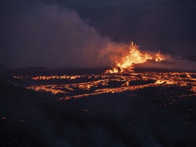 Alerta en Islandia por erupción de volcán