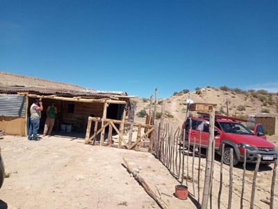 Persiste el reclamo de los trabajadores de la Comisión de Fomento en Villa Puente Picún Leufú
