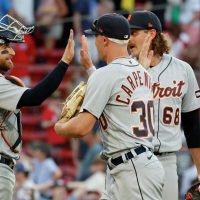 Con dos cuadrangulares de Carpenter, Tigres de Detroit derrotan 6-4 a Medias Rojas de Boston