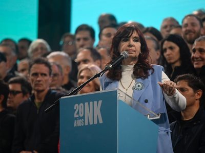 Fiscal pide sobreseimiento de la vicepresidenta argentina Cristina Fernández en una causa por lavado
