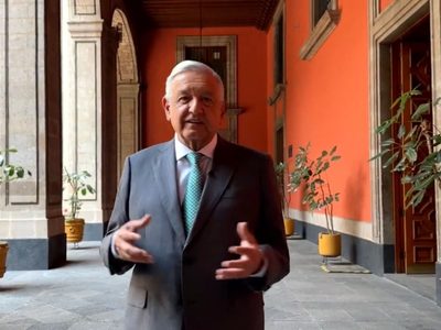 AMLO reaparece en video: “Fue una especie de váguido, un desmayo transitorio"