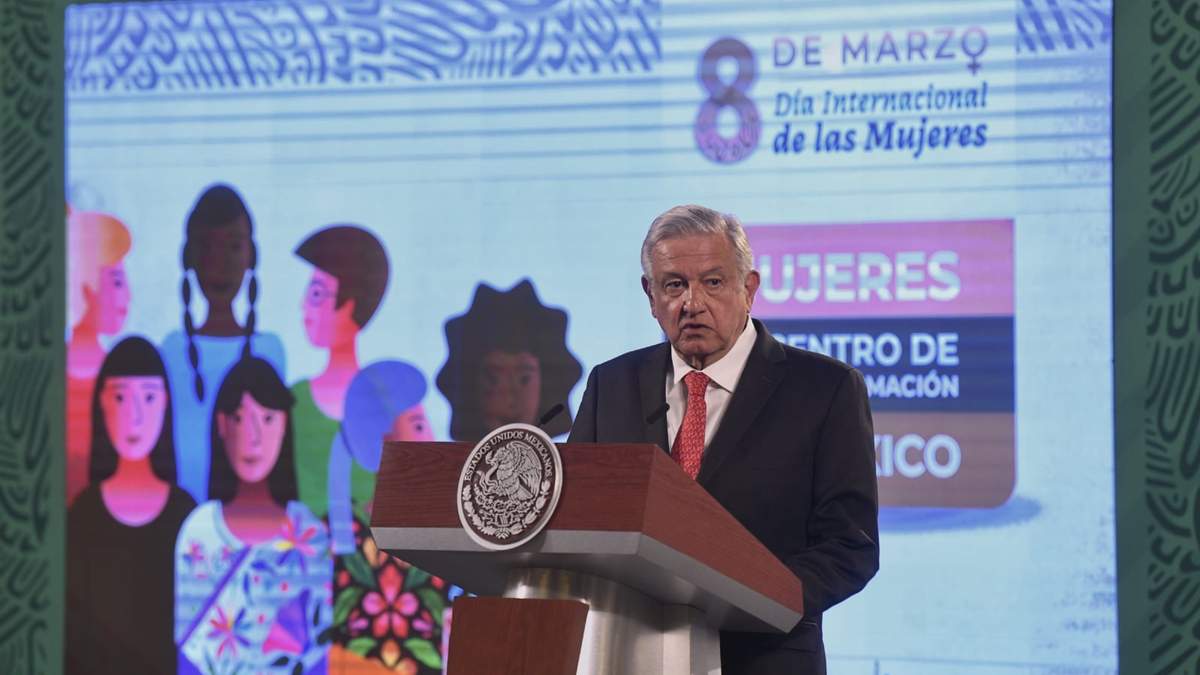 López Obrador en su conferencia alusiva al 8 de marzo