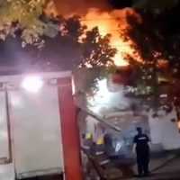 Extienden la prisión preventiva al hombre que quemó la casa y mató a su hijo