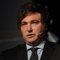Javier Milei acusó al kirchnerismo de desestabilizar al Gobierno y habló de atentados contra su vida