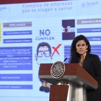 Gobierno de AMLO exhibe empresas que no acatan la cuarentena, pero omite a las de Salinas Pliego