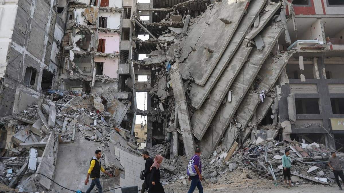 Edificios impactados por ataques israelíes en Ciudad de Gaza