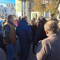 En Centenario, taxistas y el municipio le declaran la guerra a Uber
