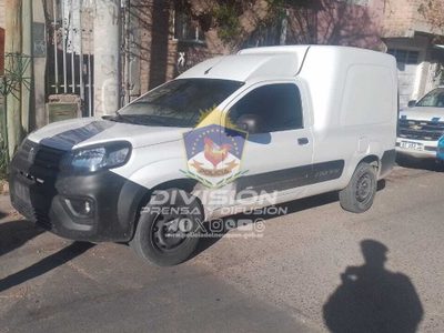 Detuvieron en Neuquén a dos hombres por el robo de un automóvil en Plottier