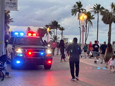 Tiroteo cerca de playa en Florida; nueve heridos (Video)